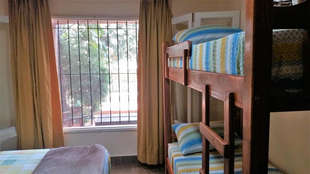 Tucan Hostel プエルト・イグアス エクステリア 写真